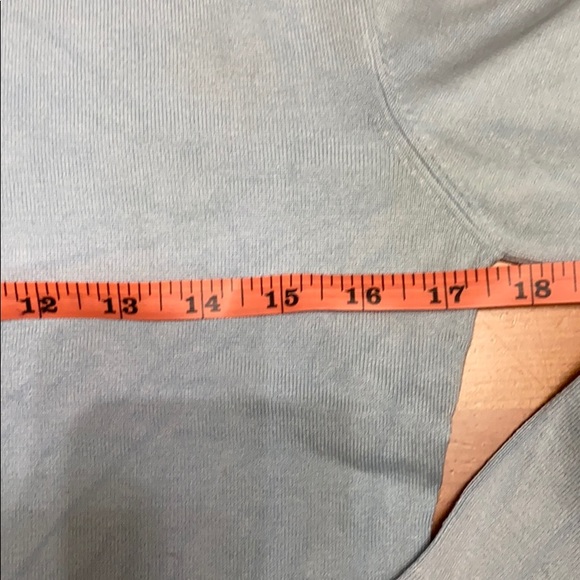 Kenzie women’s silk top - Picture 4 of 6